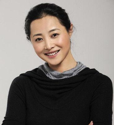 袁丽萱个人资料,才华横溢的年轻艺术家，艺术与人生的完美融合